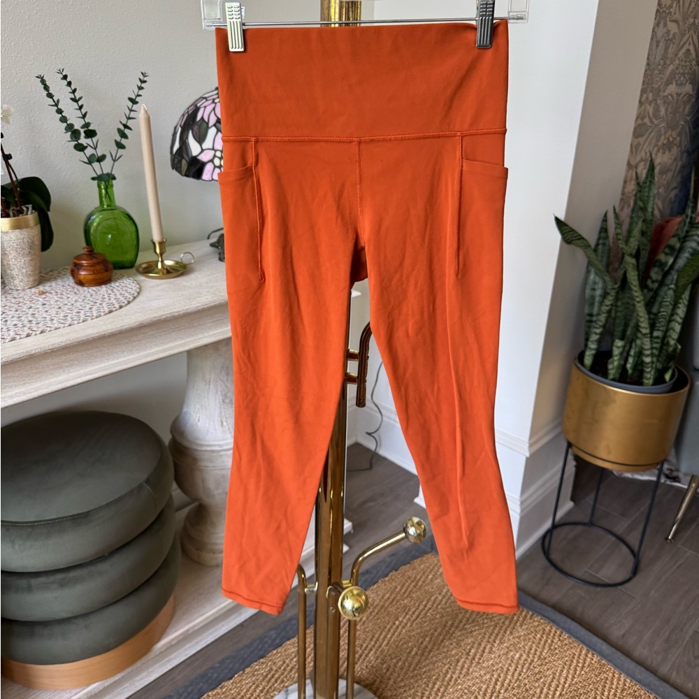 Athleta Salutation Stash Pocket Women's Workout Pants 7/8 Legging